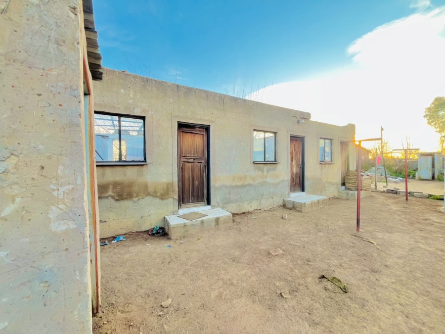 2 Bedroom Property for Sale in Bloemside 3 Free State